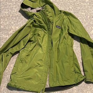 Patagonia Green Utility Jacket Lightweight Outdoor Essential